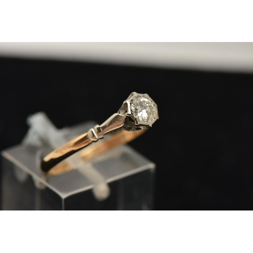 176 - A SINGLE STONE DIAMOND RING, a round brilliant cut diamond, approximate total diamond weight 0.33ct,... 