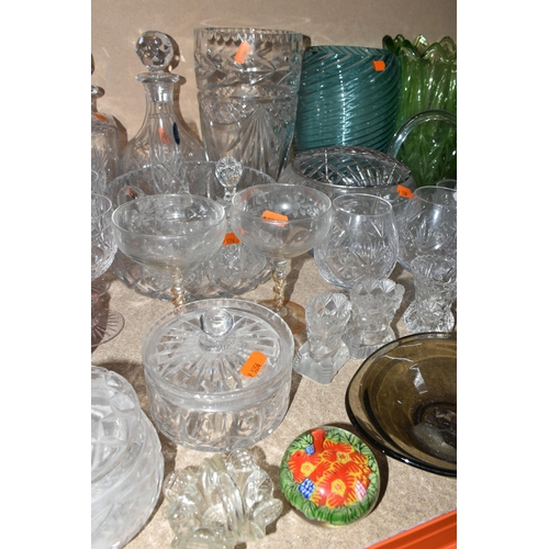 306 - A LARGE GROUP OF ASSORTED CLEAR AND COLOURED GLASSWARE to include a quantity of Royal Doulton whisky... 