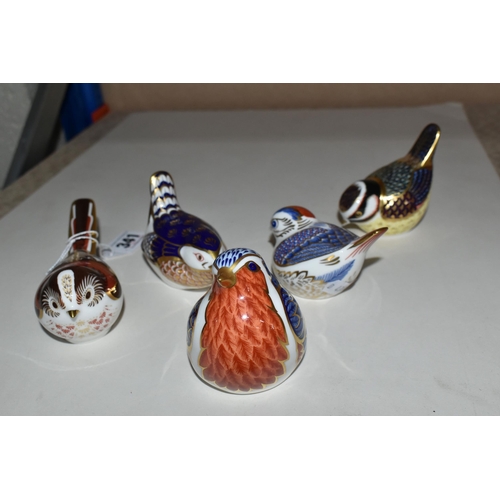 341 - FIVE ROYAL CROWN DERBY BIRD PAPERWEIGHTS, comprising Long Tailed Tit, Goldcrest, Robin, Wren and Blu... 