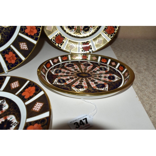 347 - FOUR PIECES OF ROYAL CROWN DERBY 1128 IMARI TEA/DINNER WARE, comprising a small oval tray, measuring... 