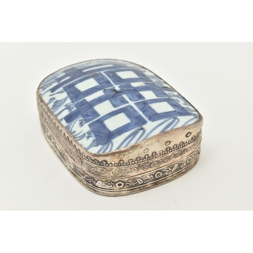 80A - A CHINESE SILVER PLATED RECTANGULAR TRINKET BOX WITH BLUE AND WHITE PORCELAIN INSET COVER, with doub... 