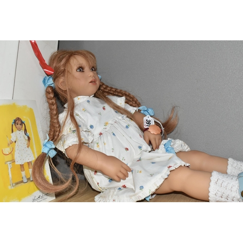 391 - A BOXED ANNETTE HIMSTEDT PUPPEN KINDER 'LONNEKE' DOLL, 1998 - 4AH 0767, Lonneke a five year old girl... 