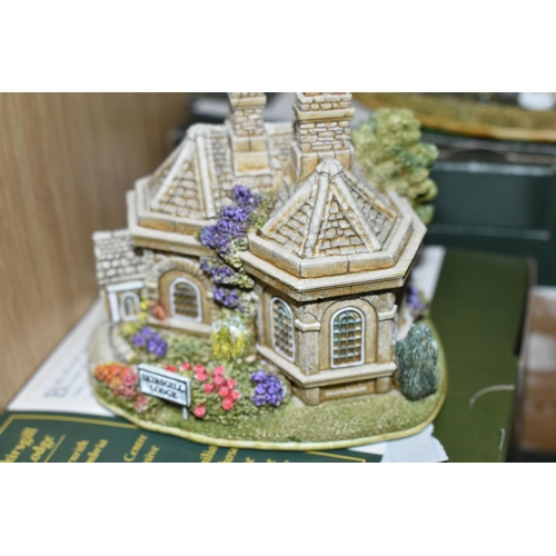 395 - THIRTY LILLIPUT LANE SCULPTURES, from various collections including Classics, Christmas, Bird and Br... 