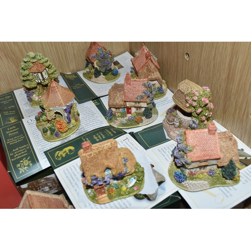 395 - THIRTY LILLIPUT LANE SCULPTURES, from various collections including Classics, Christmas, Bird and Br... 