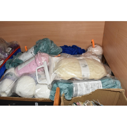 418 - FOUR BOXES AND LOOSE NEEDLECRAFT, to include, two large boxes of wool to include King Cole Galaxy, S... 