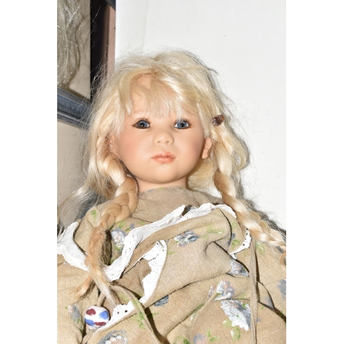 424 - A BOXED ANNETTE HIMSTEDT PUPPEN KINDER 'KLARCHEN' DOLL, 2002, Klarchen is a girl from Hungary, blond... 