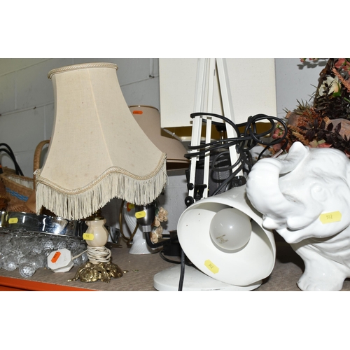 512 - TEN ASSORTED LAMPS AND LARGE ORNAMENTS to include an Anglepoise desk lamp, a wicker basket of artifi... 