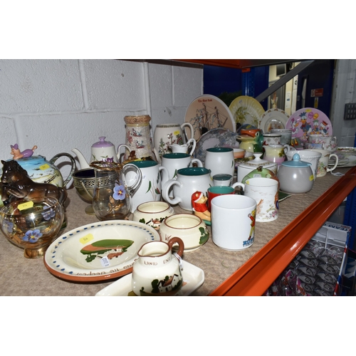 514 - A QUANTITY OF MIXED CERAMICS FROM NAMED MANUFACTURERS to include three Royal Albert Country Roses tr... 