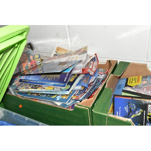 520 - A LARGE COLLECTION OF TOPPS, PANINI AND MERLIN FOOTBALL STICKERS AND TRADING CARDS, majority from ea... 