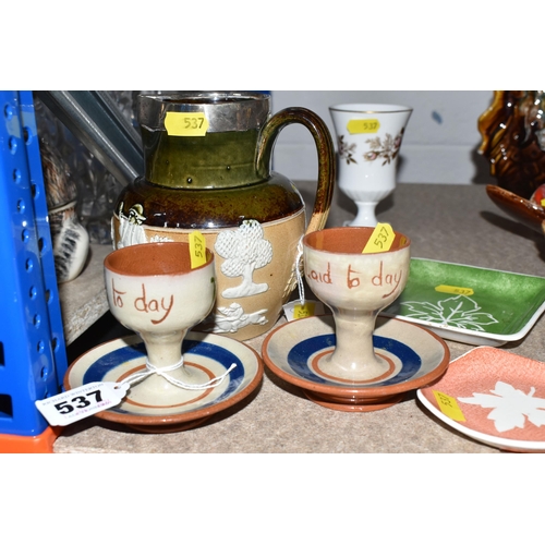 537 - SMALL COLLECTION OF CERAMICS, to include Royal Doulton silver lined pub jug 6031, two vintage 1940 e... 