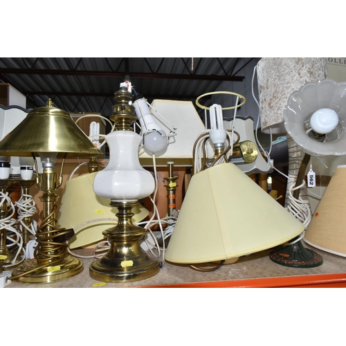 562 - TWELVE TABLE AND DESK LAMPS AND SHADES, to include a pair of oak turned lamps, a pair of brass candl... 