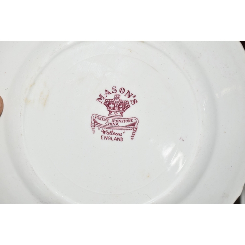 572 - A GROUP OF CERAMICS AND GLASSWARE, to include a Myott 'Royal Mail' soup tureen and cover, a Spode Sh... 