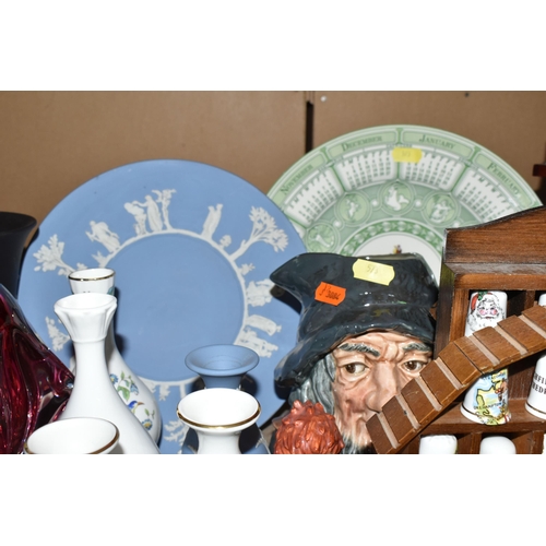 573 - A GROUP OF CERAMICS AND GLASS WARE, to include a Will Young figure group, depicting seven figures se... 