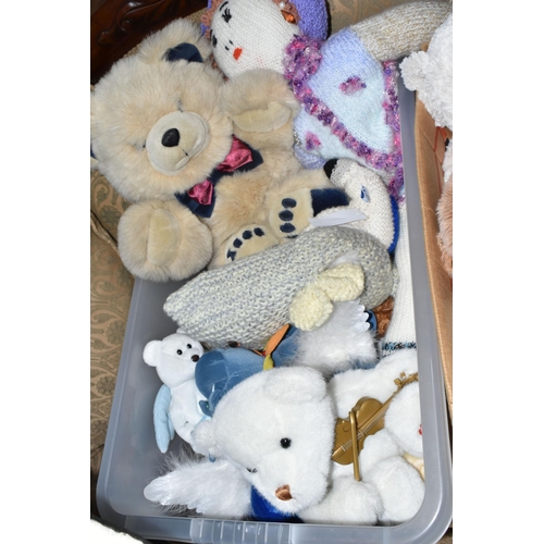 578 - TWO BOXES AND LOOSE SOFT TOYS, to include a Snuggle Buddies Giant Bear, approximate length 100cm, a ... 