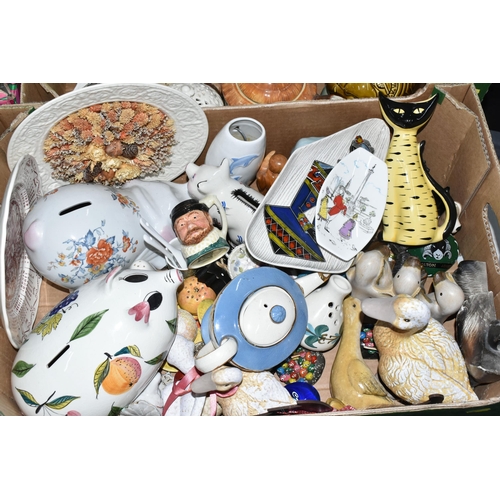 579 - FIVE BOXES AND LOOSE CERAMICS AND GLASS WARES ETC, to include an Italian mid-century dish with styli... 