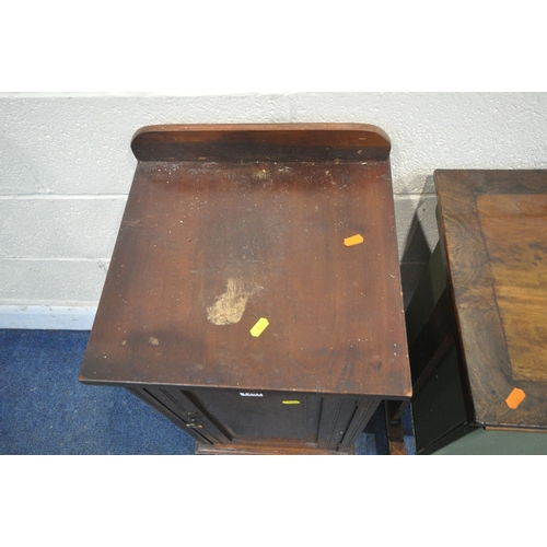 1251 - AN EARLY 20TH CENTURY MAHOGANY SINGLE DOOR POT CUPBOARD, with a slight raised back, width 39cm x dep... 