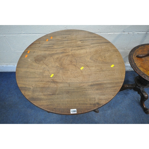 1285 - A GEORGIAN MAHOGANY TILT TOP TRIPOD TABLE, with a spiral support, diameter 76cm x height 72cm, a Vic... 