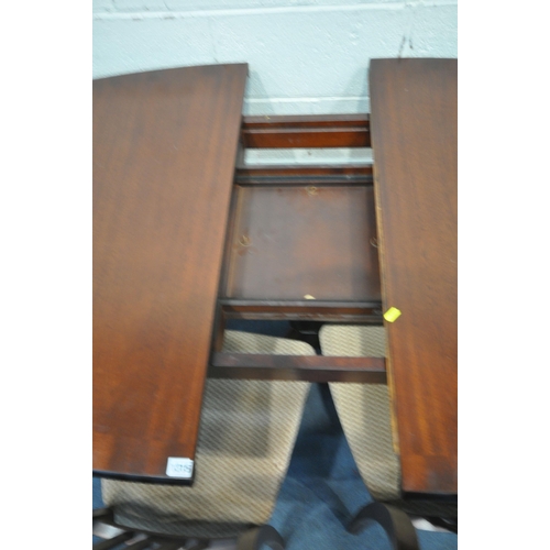 1315 - A MAHOGANY SINGLE PEDESTAL EXTENDING DINING TABLE, with one additional leaf, length 125cm x depth 94... 