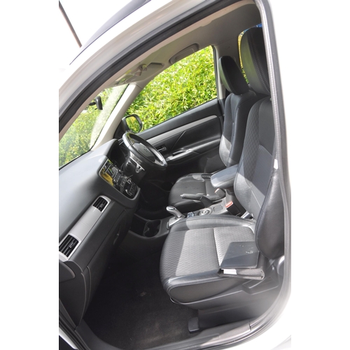 1002 - A 2015 MITSUBISHI OUTLANDER GX3H PHEV AUTO HYBRID ELECTRIC SUV in white, first registered 22/05/1015... 