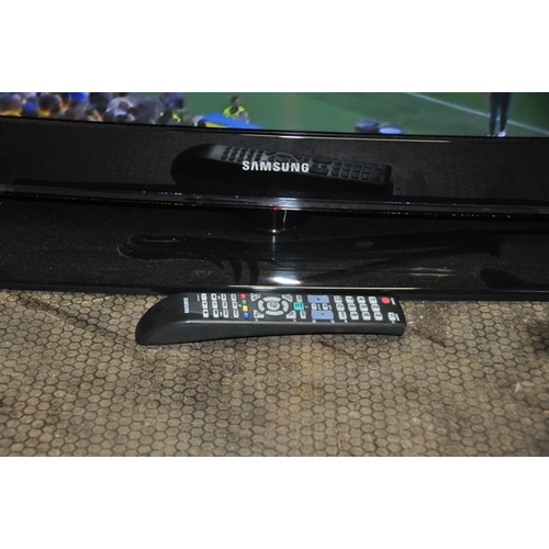 1085 - A SAMSUNG LE37B530P7W 37in TV WITH REMOTE (PAT pass and working)