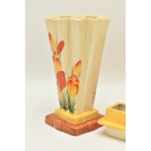 125A - A SHELLEY SQUAT BALUSTER KINGFISHER VASE, the orange ground printed and painted with Kingfishers, bu... 