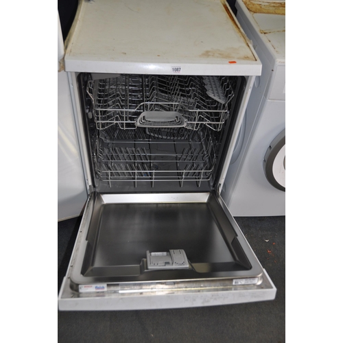 1087 - A BOSCH SMS40C02GB DISH WASHER width 60cm depth 60cm height 85cm (PAT pass, powers up but not tested... 