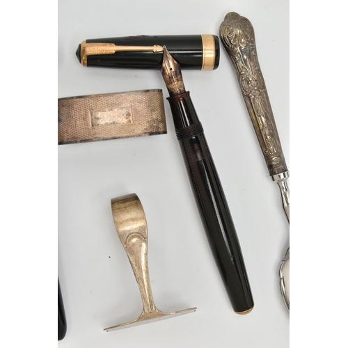 77 - SILVER ITEMS AND TWO FOUNTAIN PENS, to include a single engine turned pattern napkin ring, hallmarke... 