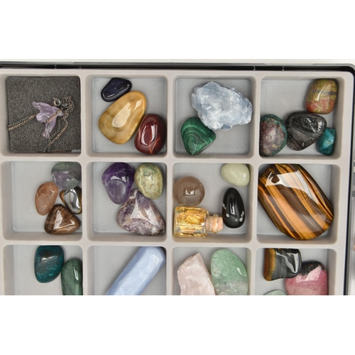 107 - A LARGE ASSORTMENT OF MINERAL SPECIMENS, to include a amethyst geode, a small citirine geode, polish... 