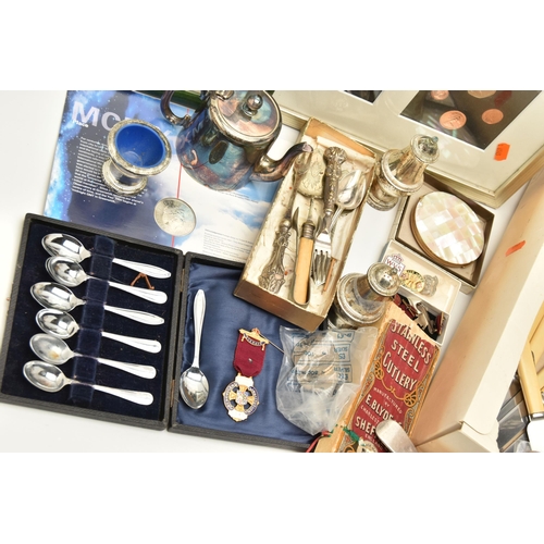 115 - A BOX OF ASSORTED ITEMS, to include a boxed mother of pearl detailed 'Stratton' compact, Masonic and... 