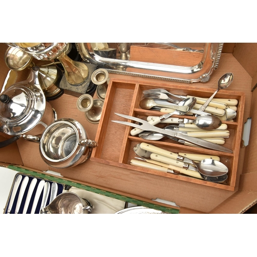 123 - A SELECTION OF MAINLY SILVER PLATED WARE AND CUTLERY, to include a cased set of six butter knives, a... 