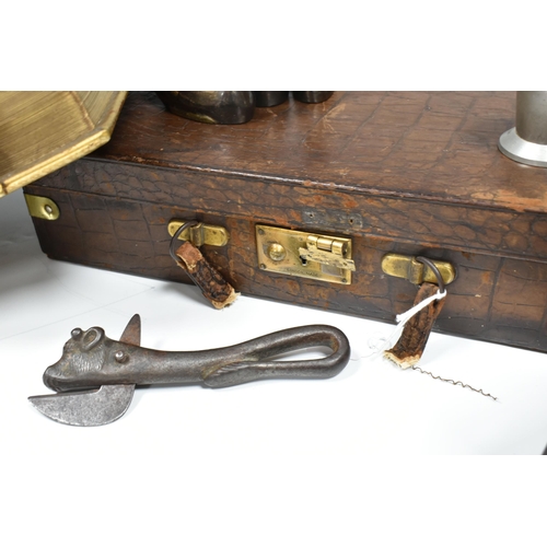 321 - A QUANTITY OF MIXED VINTAGE WARES to include a vintage Bull headed figural can opener, a Gaskell and... 