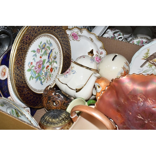 324 - THREE BOXES  AND LOOSE MIXED CERAMICS FROM NAMED MANUFACTURERS to include a boxed Royal Doulton Bunn... 