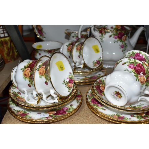 462 - A ROYAL ALBERT 'OLD COUNTRY ROSES' PATTERN TEA SET, comprising one teapot (small chip on handle), ca... 