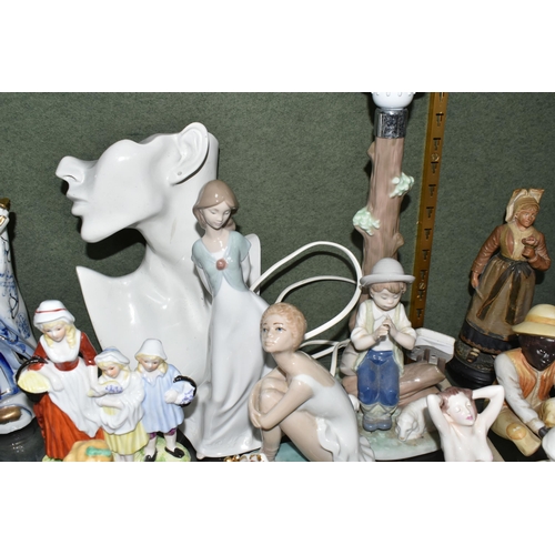 345 - A GROUP OF CERAMICS AND SUNDRY ITEMS, to include a Royal Worcester 'child that is born on the Sabbat... 