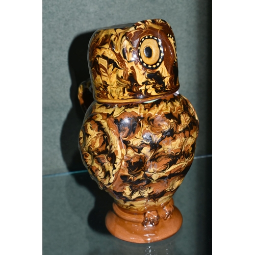 349 - A CAROLE GLOVER SLIPWARE OWL JUG, a modern owl jug and cover in the style of Ozzie the Owl, signed t... 