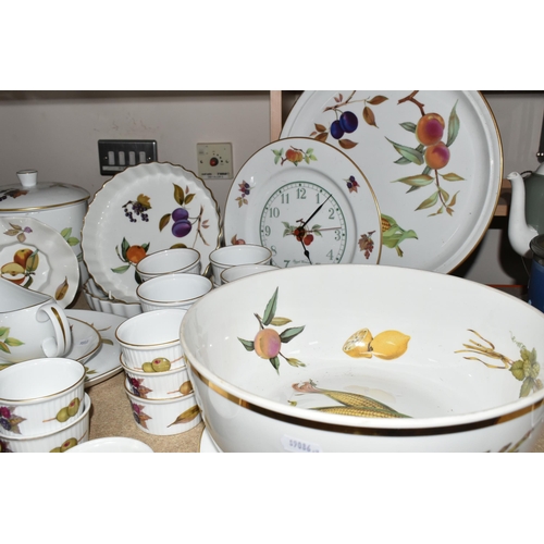 377 - A QUANTITY OF ROYAL WORCESTER 'EVESHAM' PATTERN DINNERWARE, comprising a large centrepiece bowl, dia... 