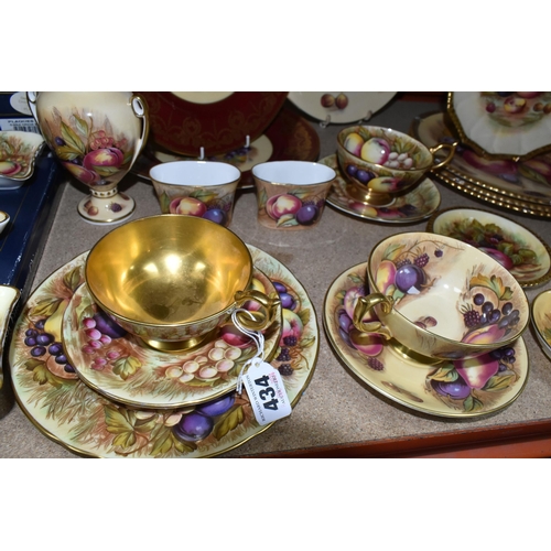 434 - A QUANTITY OF AYNSLEY 'ORCHARD GOLD' PATTERN CABINET PLATES AND TEA WARE, four boxed Aynsley 'Orchar... 