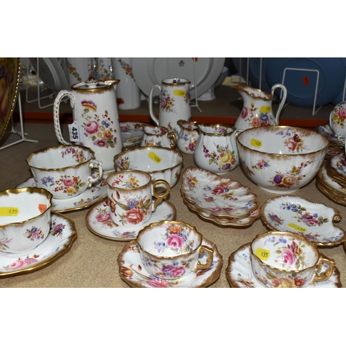 435 - A QUANTITY OF LATE 19TH/EARLY 20TH CENTURY HAMMERSLEY & CO. 'DRESDEN SPRAYS' PATTERN TEA WARE, patte... 