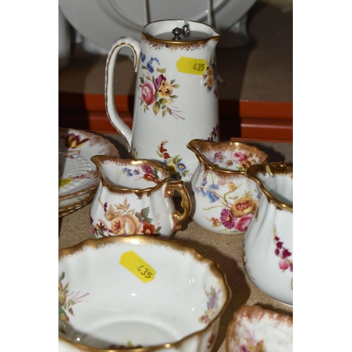 435 - A QUANTITY OF LATE 19TH/EARLY 20TH CENTURY HAMMERSLEY & CO. 'DRESDEN SPRAYS' PATTERN TEA WARE, patte... 