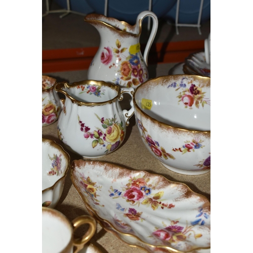 435 - A QUANTITY OF LATE 19TH/EARLY 20TH CENTURY HAMMERSLEY & CO. 'DRESDEN SPRAYS' PATTERN TEA WARE, patte... 