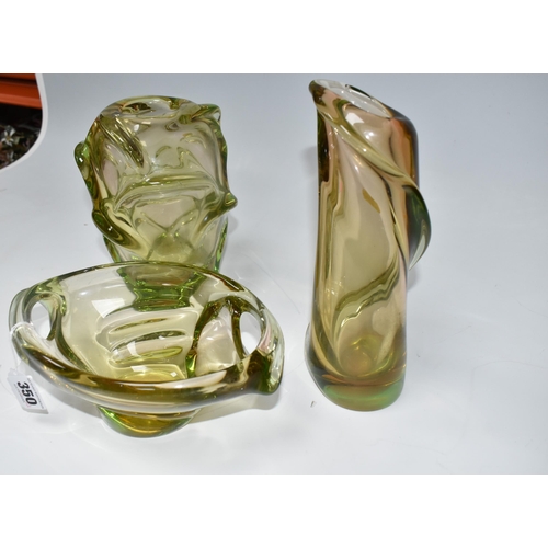 350 - THREE PIECES OF CZECHOSLOVAKIAN SKRDLOVICE GLASS, in amber and green (uranium) glass, comprising a t... 