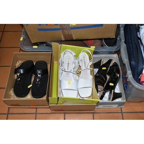 475 - FOUR BOXES AND LOOSE LADIES' SHOES AND BAGS, to include approximately six pairs of sandals/flipflops... 