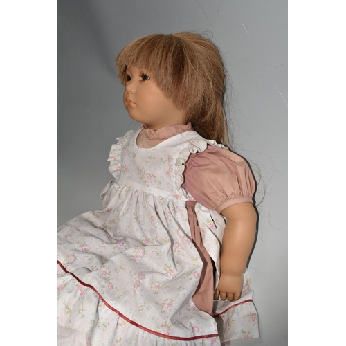 488 - AN ANNETTE HIMSTEDT 'NEBLINA' ARTIST'S DOLL, early 1990s, the soft bodied vinyl doll wearing a dusky... 