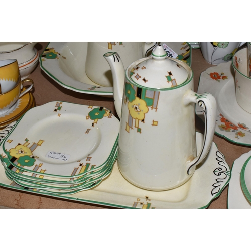 497 - A QUANTITY OF KITCHENWARE FROM NAMED MANUFACTURERS comprising a partial Phoenix Ware tea set to incl... 