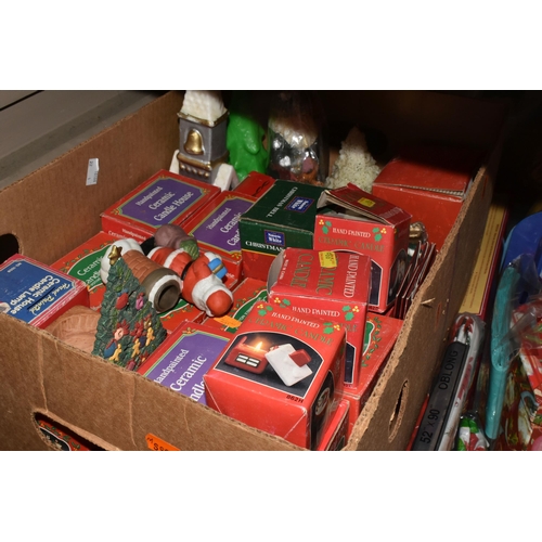 500 - TWELVE BOXES AND LOOSE CHRISTMAS DECORATIONS to include eight mid-century glass Christmas decoration... 