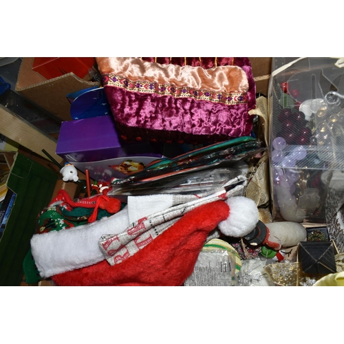 517 - EIGHT BOXES AND LOOSE CHRISTMAS DECORATIONS to include a box of tinsel in various colours, a large q... 