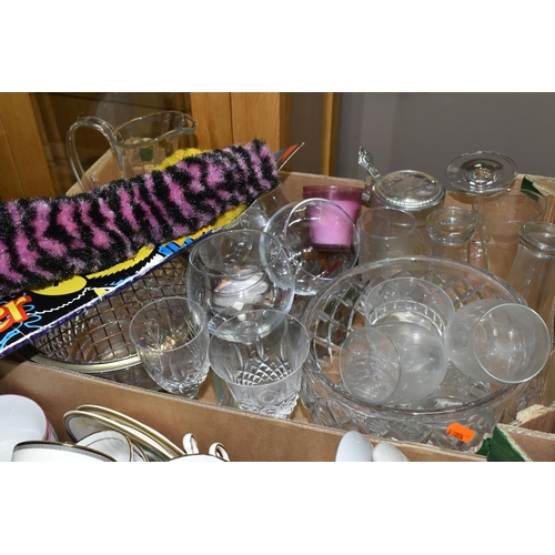 537 - FIVE BOXES AND LOOSE CERAMICS AND KITCHENWARE, to include a Noritake 'Loxley' pattern tea set, Royal... 