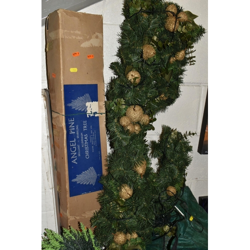 546 - TWO BOXES AND LOOSE CHRISTMAS TREES AND LIGHTS, to include a boxed mid twentieth century Walter Graf... 