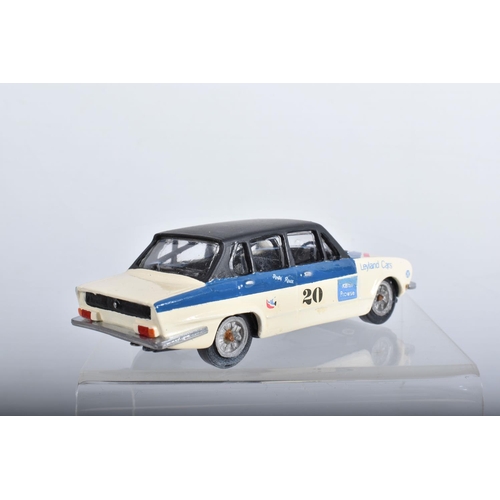 55 - FIVE BOXED TRIUMPH 2000 AND DOLOMITE CAR MODELS, all 1/43 scale, 2000 are Crossway Models 1966 Monte... 