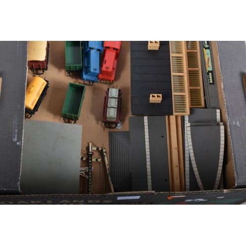 312 - A BOXED TRI-ANG RAILWAYS OO GAUGE TRAIN SET, No.RPC, comprising Steeple Cab 0-4-0 electric locomotiv... 